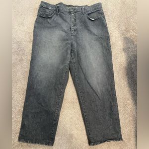 Black boyfriend jeans